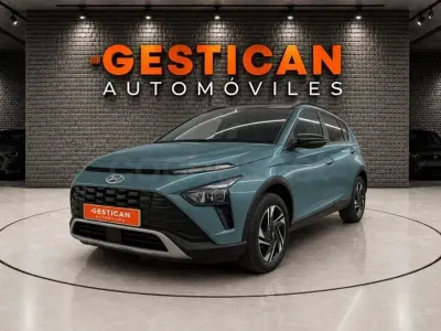 Usado Hyundai Bayon 100 CV (73 kW) 2023 Verde SUV