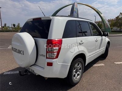 Blanco Usado 2009 Suzuki Grand Vitara SUV | 8900 € (Buen precio)
