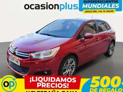 Usado Citroën C4 92 CV (67 kW) 2014 Rojo Utilitario