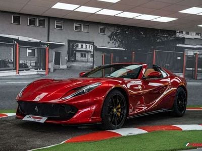 Rojo Usado 2023 Ferrari 812 Descapotable | 520.000 € (Caro)