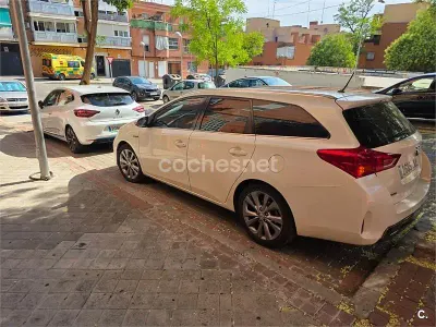Usado Toyota Auris Hybrid