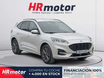 Usado Ford Kuga ST-Line 226 CV (166 kW) 2022 Blanco SUV