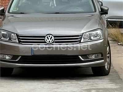 Beige Usado 2014 VW Passat Advance Berlina | 13.500 € (Un poco caro)