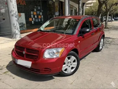 Usado Dodge Caliber SXT 156 CV (114 kW) 2006 Granate Utilitario