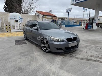Usado BMW 530 235 CV (172 kW) 2009 Gris / plata Familiar