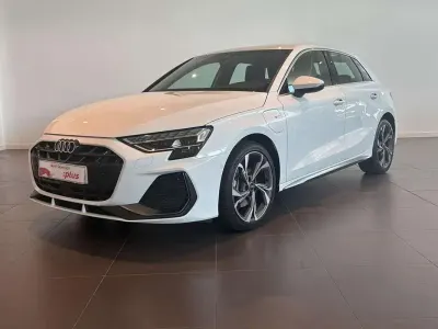 Usado Audi A3 Sportback e-tron S-Line 204 CV (150 kW) 2025 Blanco Utilitario