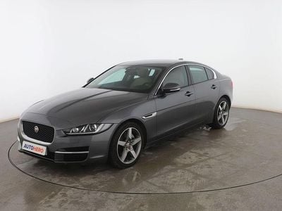 Gris Usado 2018 Jaguar XE Pure Berlina | 13.699 € (Super precio)