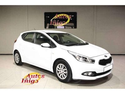 Blanco Usado 2014 Kia Ceed Utilitario | 8500 € (Precio justo)
