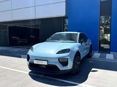 Usado Porsche Macan 300 kW (408 CV) 2025 Azul SUV