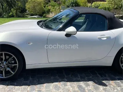 Usado Mazda MX5 Inclusive 160 CV (117 kW) 2016 Blanco Descapotable