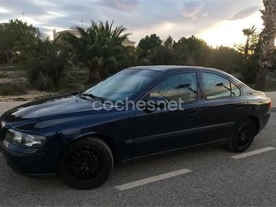 Usado Volvo S60 140 CV (102 kW) 2001 Azul Berlina