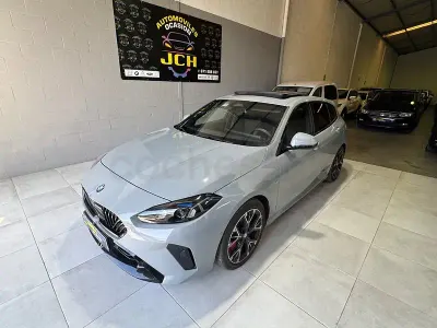 Usado BMW 120 Comfort Edition 170 CV (125 kW) 2025 Gris / plata Utilitario