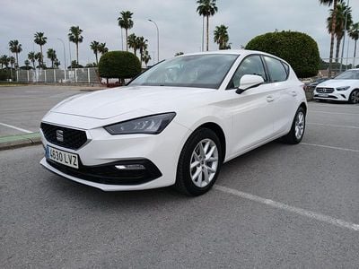 Usado Seat Leon Reference 115 CV (84 kW) 2022 Blanco Berlina