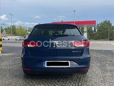 Usado Seat Leon ST Ecomotive 110 CV (80 kW) 2016 Azul Familiar