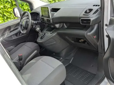 Usado Citroën Berlingo 102 CV (75 kW) 2022 Blanco Monovolumen