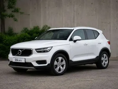 Usado Volvo XC40 Momentum 129 CV (94 kW) 2021 Blanco SUV