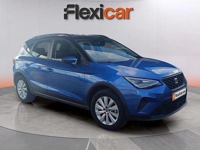 Usado Seat Arona Style 110 CV (80 kW) 2023 Azul SUV