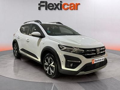 Usado Dacia Sandero Comfort 91 CV (66 kW) 2021 Blanco Utilitario