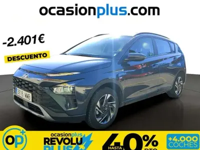 Usado Hyundai Bayon 101 CV (74 kW) 2023 Gris SUV