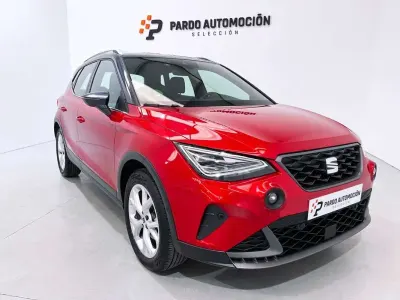 Usado Seat Arona FR 109 CV (80 kW) 2024 Rojo SUV