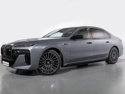 Nuevo 2025 BMW M760e Comfort Edition Berlina | 128.975 €