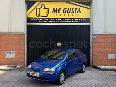 Usado Chevrolet Kalos SE 83 CV (61 kW) 2003 Azul Berlina