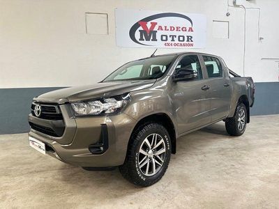 Usado Toyota HiLux 150 CV (110 kW) 2021 Verde Pickup/Camioneta
