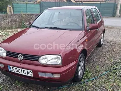 Usado VW Golf III 100 CV (73 kW) 1997 Rojo Berlina