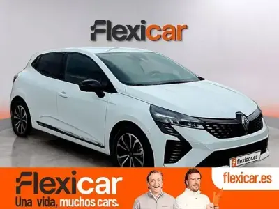 Usado Renault Clio Techno 100 CV (73 kW) 2024 Blanco Utilitario