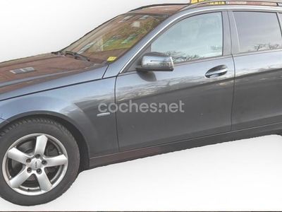 Usado Mercedes C220 Avantgarde 170 HP (125 kW) 2010 Cinzento Carrinha