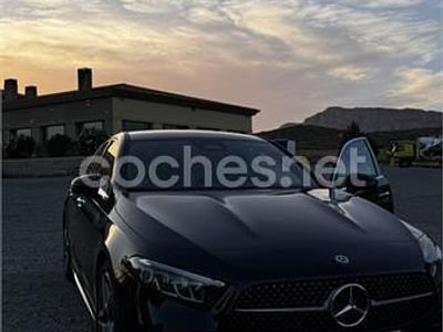 Begagnad Mercedes A200 163 HK (119 kW) 2023 Svart Sedan