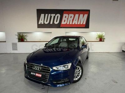 Usado Audi A3 Ambition 105 CV (77 kW) 2014 Azul Berlina