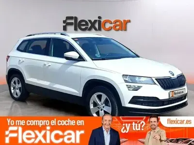 Usado Skoda Karoq Ambition 150 CV (110 kW) 2022 Blanco SUV