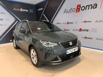 Usado Seat Arona FR 116 CV (85 kW) 2025 Gris SUV