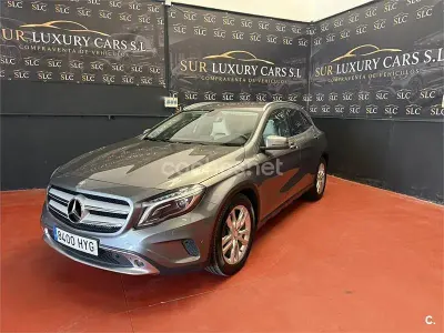 Usado Mercedes GLA220 Urban 170 CV (125 kW) 2014 Gris / plata SUV