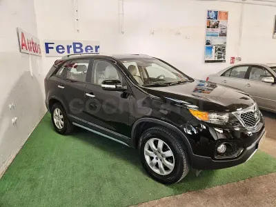 Usado Kia Sorento Active 197 CV (144 kW) 2011 Negro SUV
