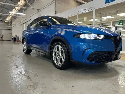 Usado Alfa Romeo Tonale Sprint 130 CV (95 kW) 2023 Azul SUV