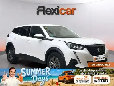 Usado Peugeot 2008 Active 100 CV (73 kW) 2020 Blanco SUV