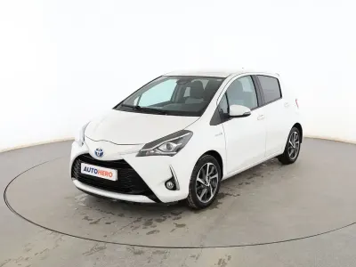 Usado Toyota Yaris Hybrid 101 CV (74 kW) 2019 Blanco Utilitario