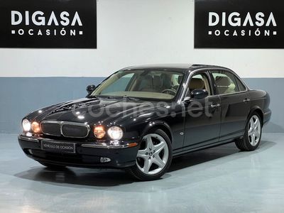 Usado Jaguar XJ6 Executive 207 CV (152 kW) 2008 Negro Berlina