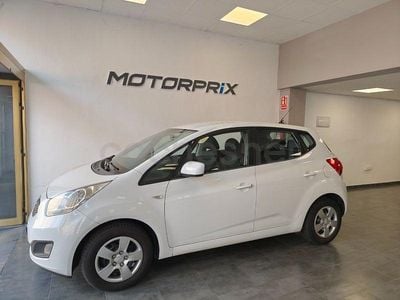 Usado Kia Venga 75 CV (55 kW) 2010 Blanco Utilitario