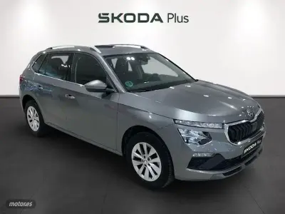 Usado Skoda Kamiq 2025 Gris / plateado SUV