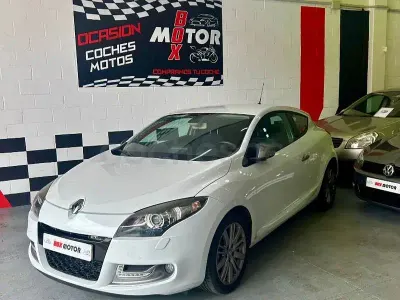 Usado Renault Mégane III 110 CV (80 kW) 2012 Blanco Berlina