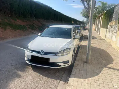 Usado VW Golf VII Advance 115 CV (84 kW) 2017 Blanco Berlina
