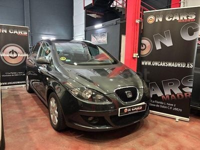 Usado Seat Altea XL 140 CV (102 kW) 2009 Gris / plata Monovolumen