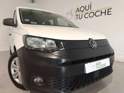 Usado VW Caddy 102 CV (75 kW) 2021 Blanco Monovolumen
