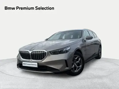 Usado BMW 520 197 CV (144 kW) 2024 Gris / plata Familiar
