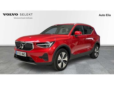 Usado Volvo XC40 Core 155 kW (211 CV) 2023 Rojo SUV