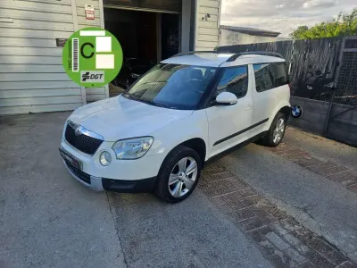 Usado Skoda Yeti Ambition 105 CV (77 kW) 2010 Blanco SUV