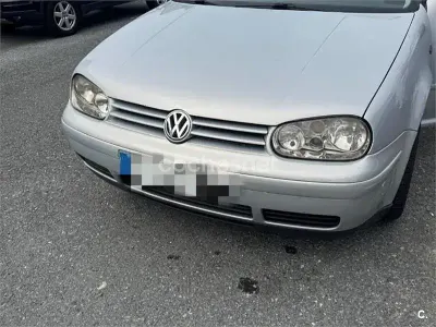 Usado VW Golf IV Highline 115 CV (84 kW) 2000 Gris / plata Berlina